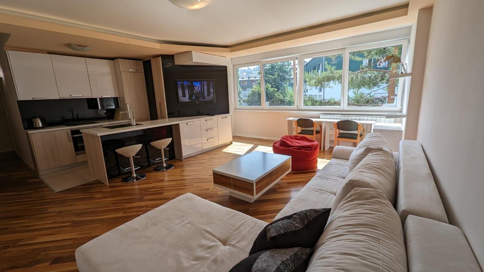 Modern And Cozy Apartment, Excellent Location, Near Sarajevo City Center, 60M2 Exteriör bild